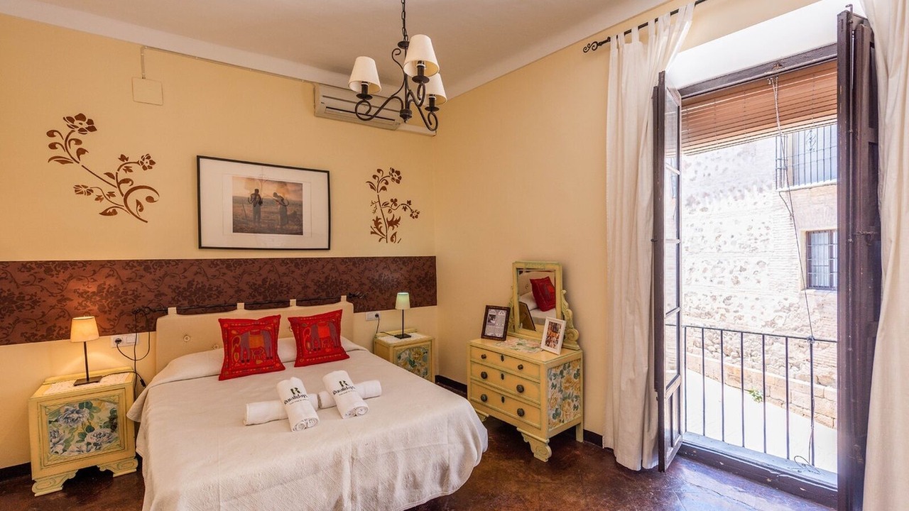 Photo of Bedroom in Encinas Reales