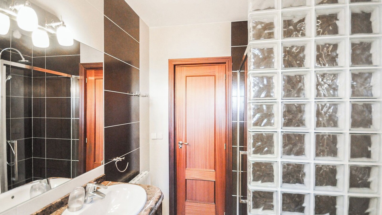 Photo of Bathroom in Urbanizacion Costabella