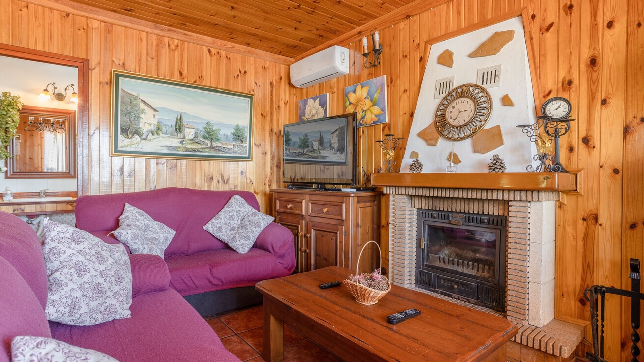 Photo of Livingroom in Sayalonga