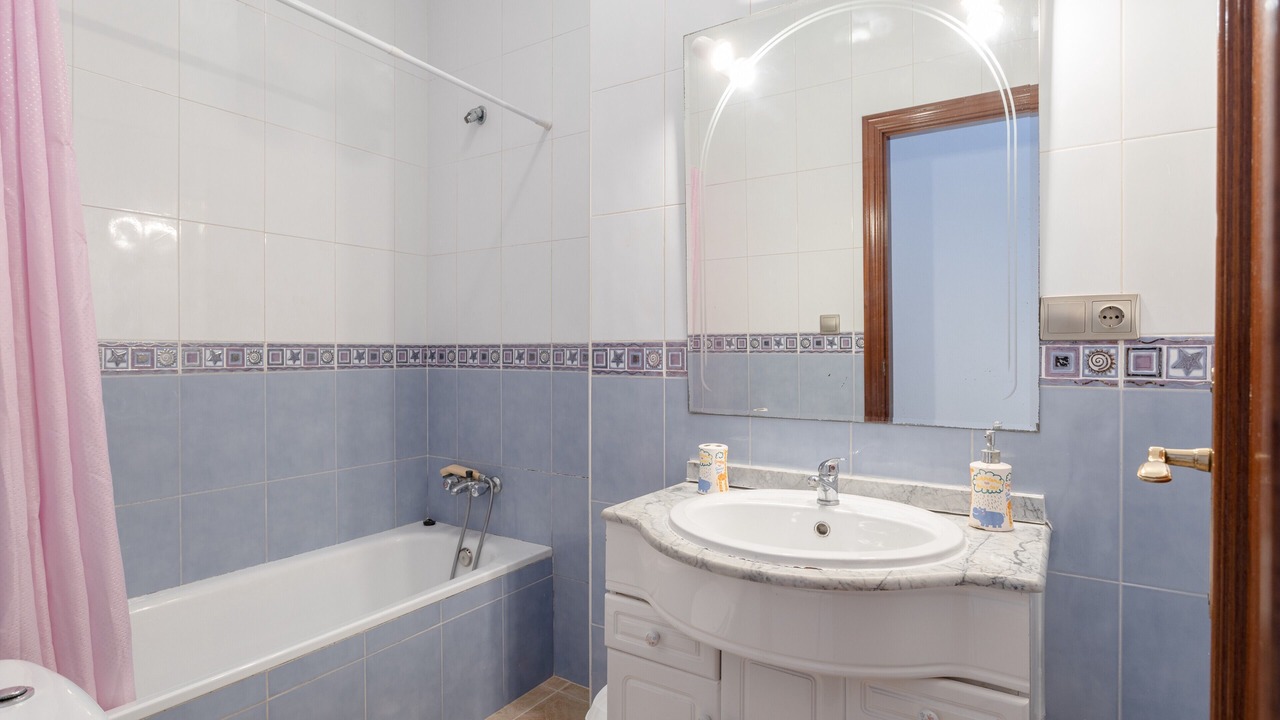 Photo of Bathroom in Valle de Abdalagis