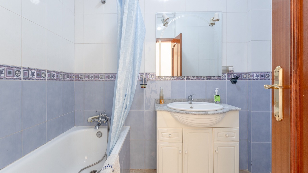 Photo of Bathroom in Valle de Abdalagis