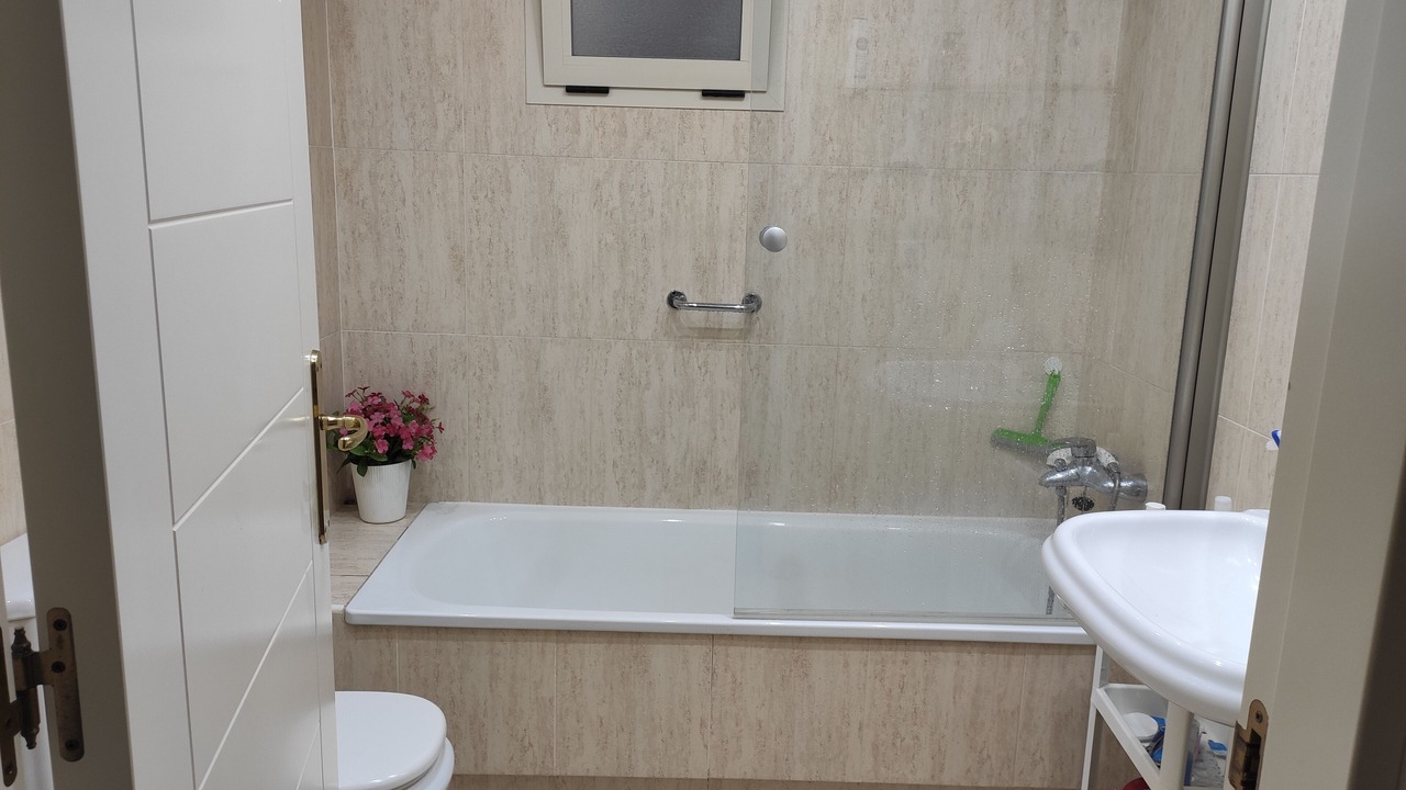 Photo of Bathroom in Rota