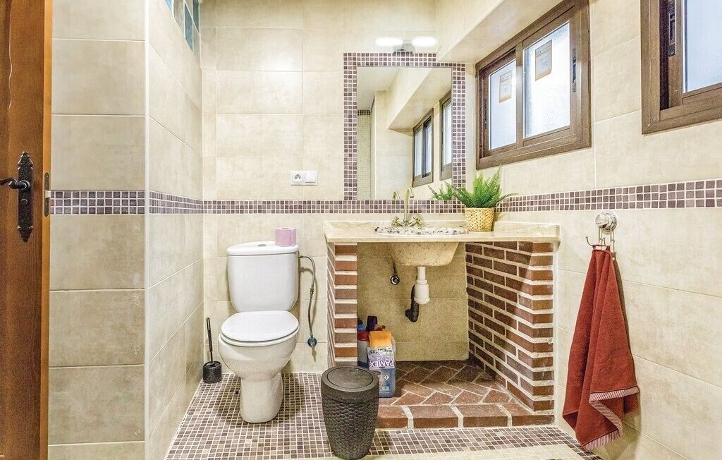 Photo of Bathroom in Mondron