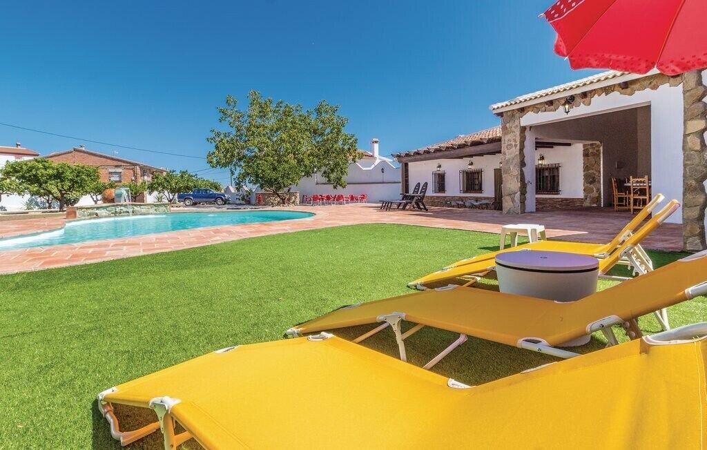 Photo of Outdoor in Mondron
