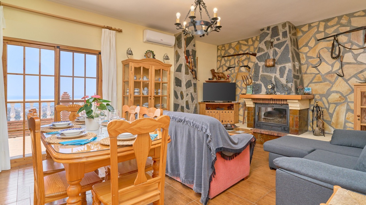 Photo of Livingroom in Sayalonga