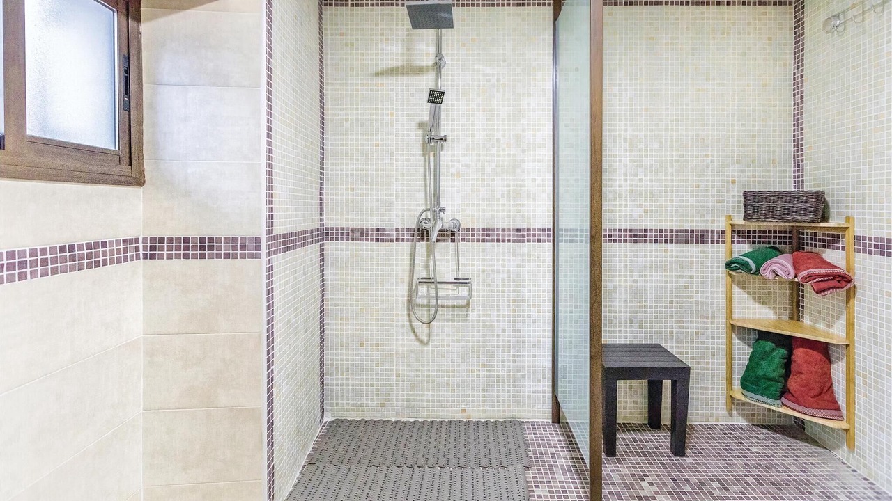 Photo of Bathroom in Mondron