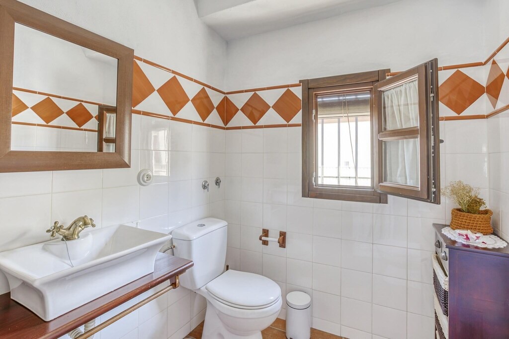 Photo of Bathroom in Carcabuey