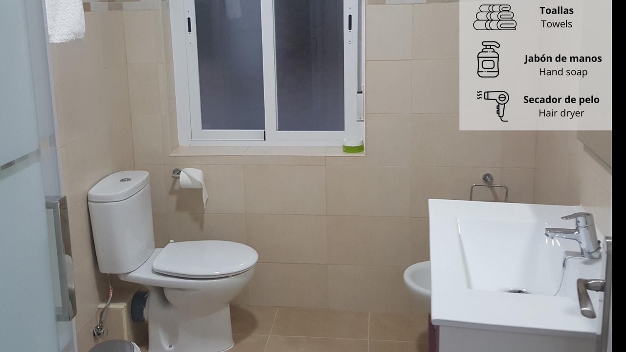 Photo of Bathroom in Centro Comercial