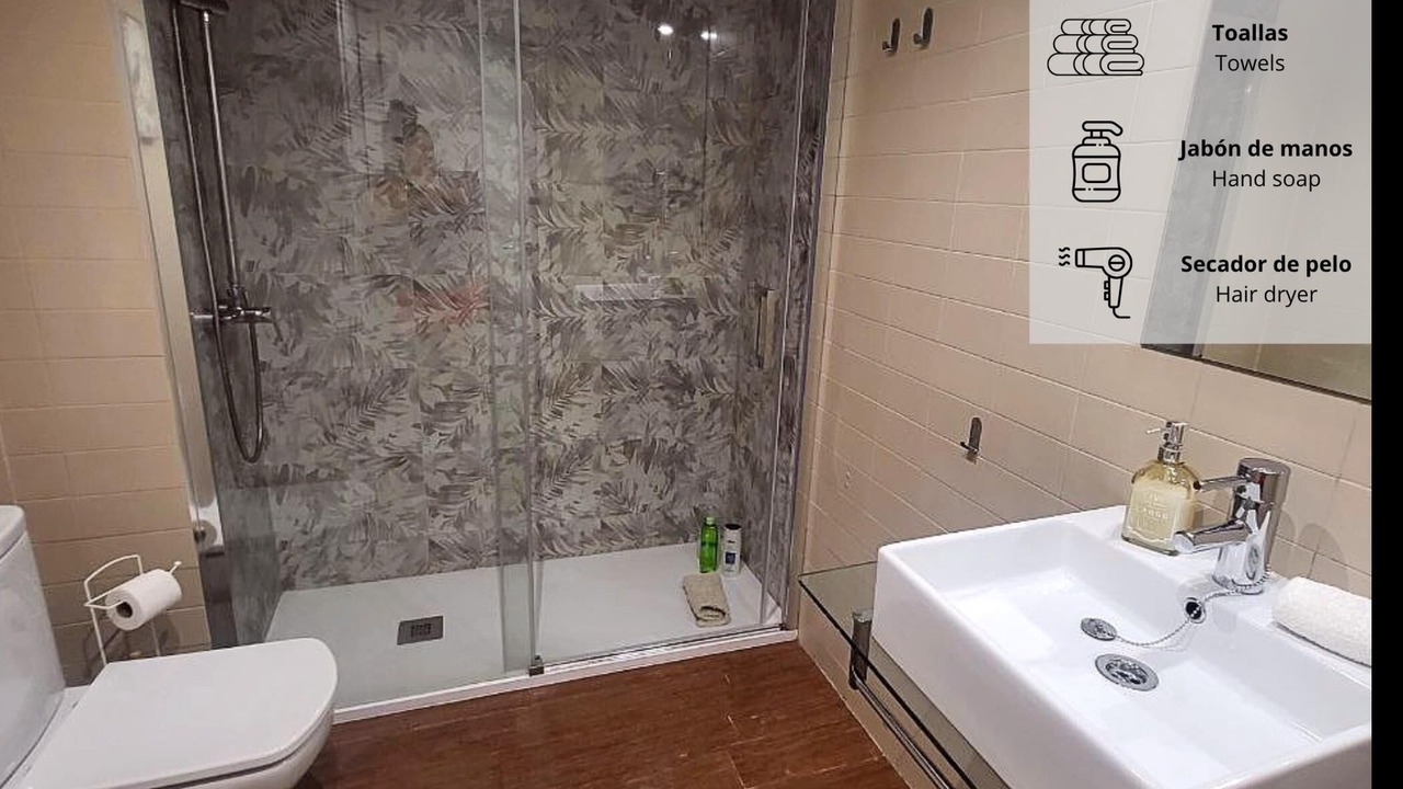 Photo of Bathroom in Centro Comercial