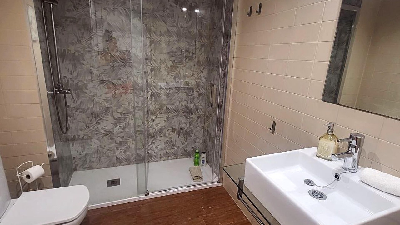 Photo of Bathroom in Centro Comercial