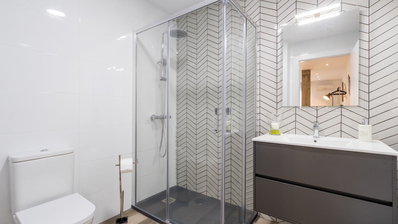 Photo of Bathroom in Figares
