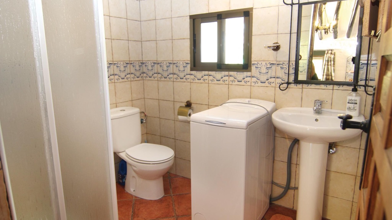 Photo of Bathroom in Almedinilla
