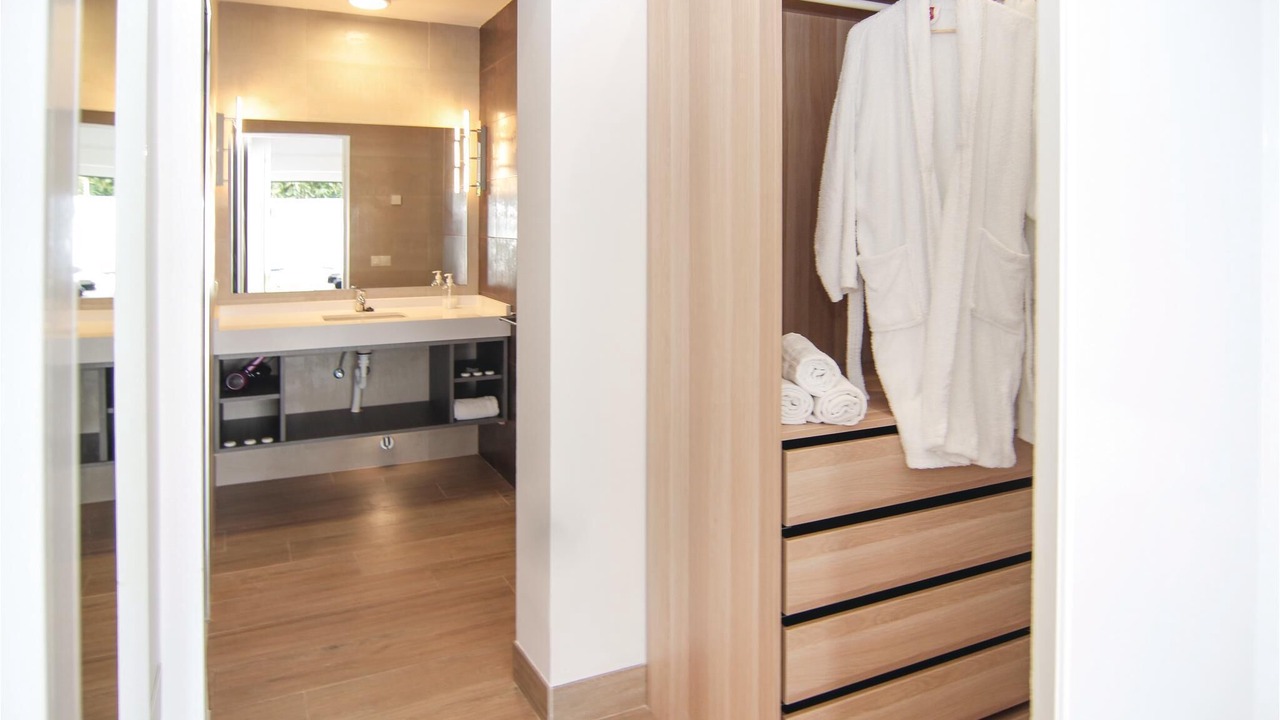 Photo of Bathroom in Arenas
