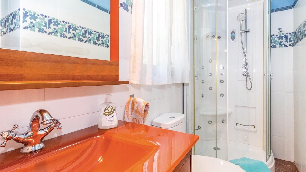 Photo of Bathroom in Periana