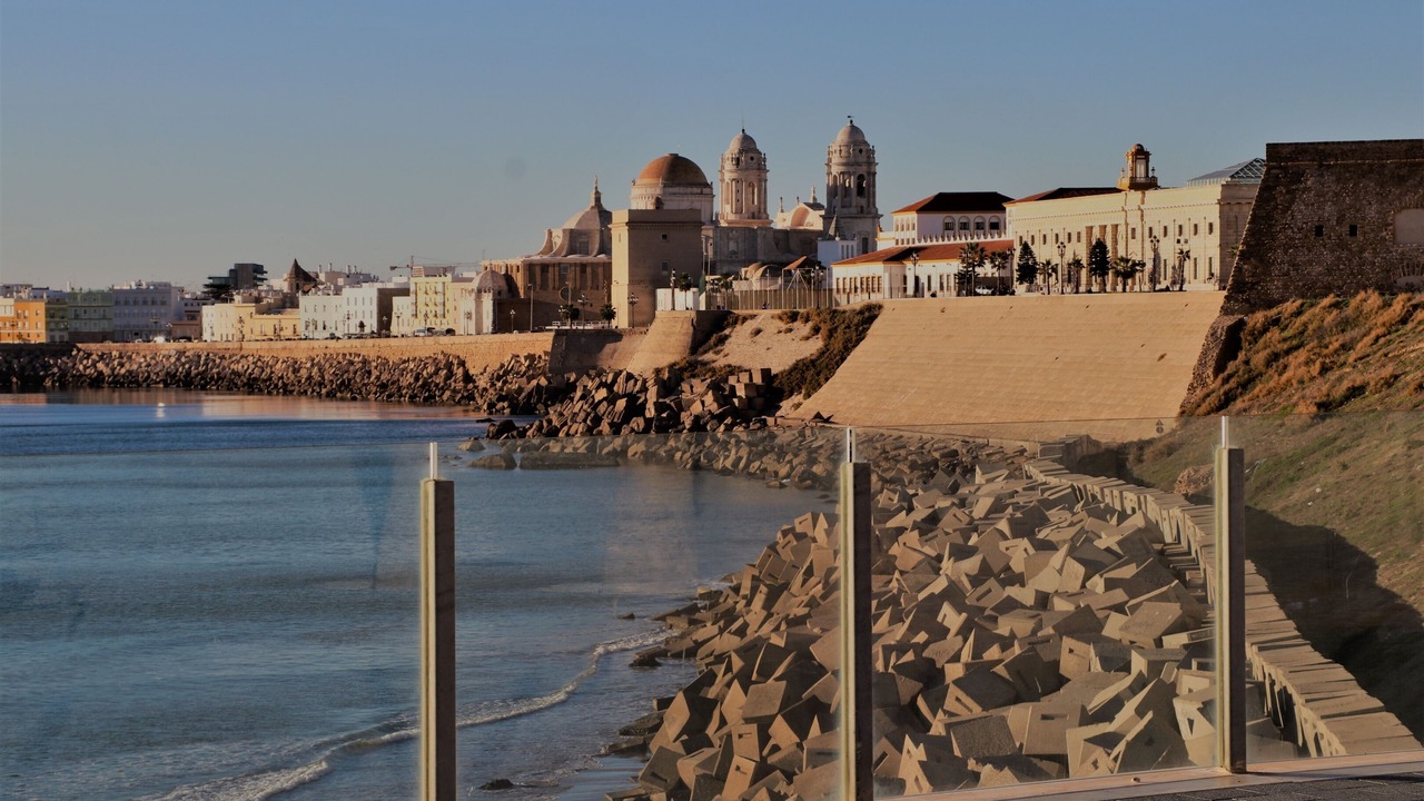 Photo of Others in Cadiz