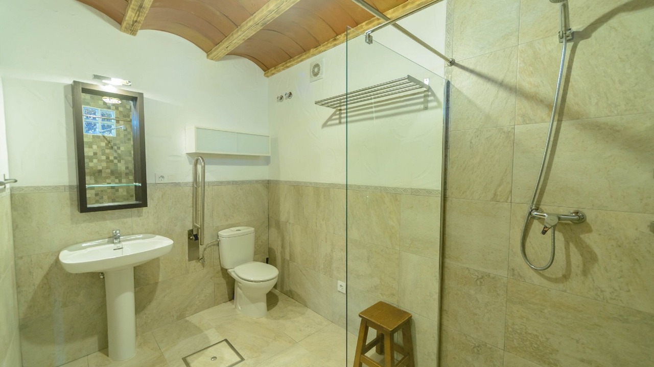 Photo of Bathroom in Carcabuey