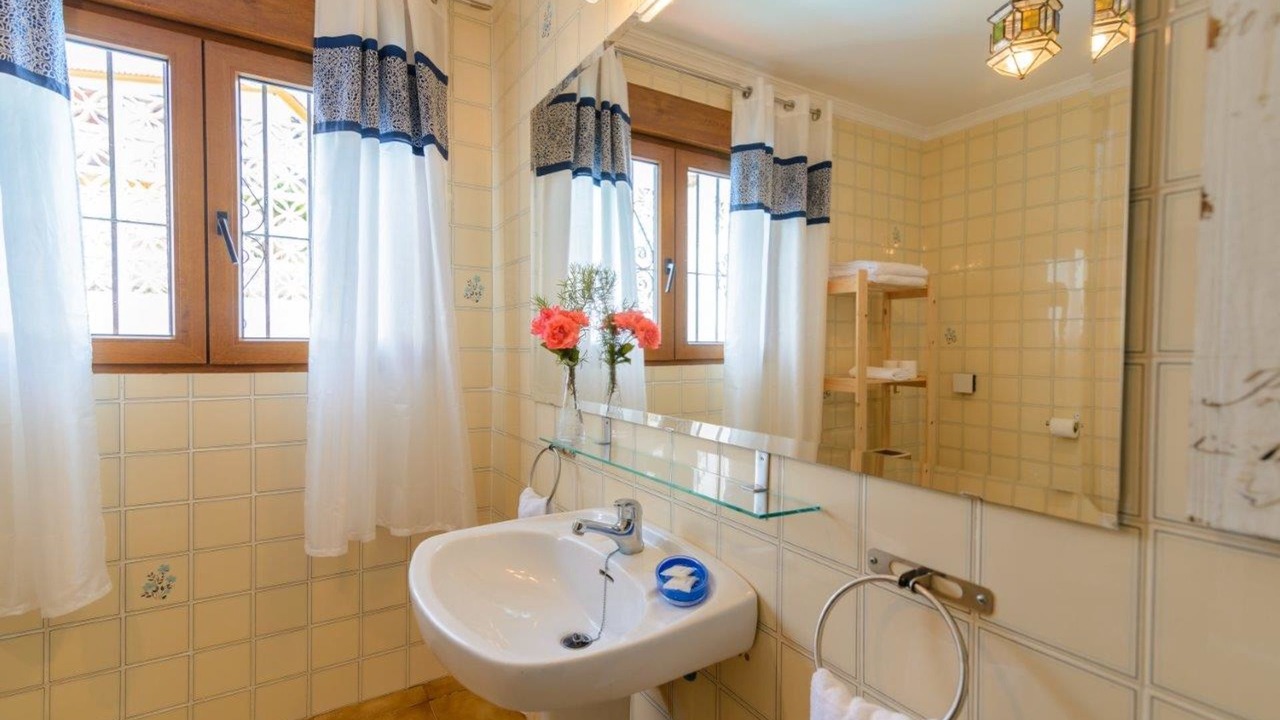 Photo of Bathroom in Alcaucin