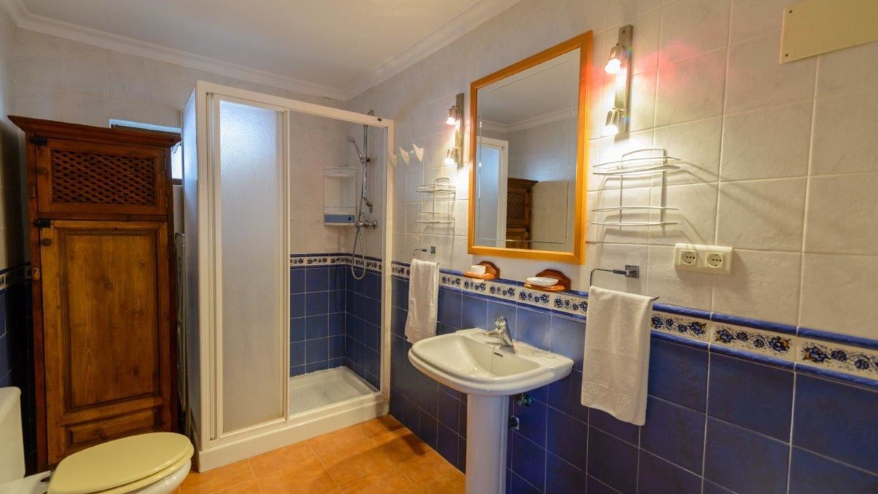 Photo of Bathroom in Alcaucin
