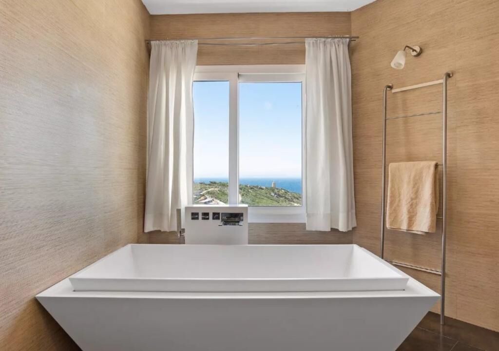 Photo of Bathroom in Atlanterra