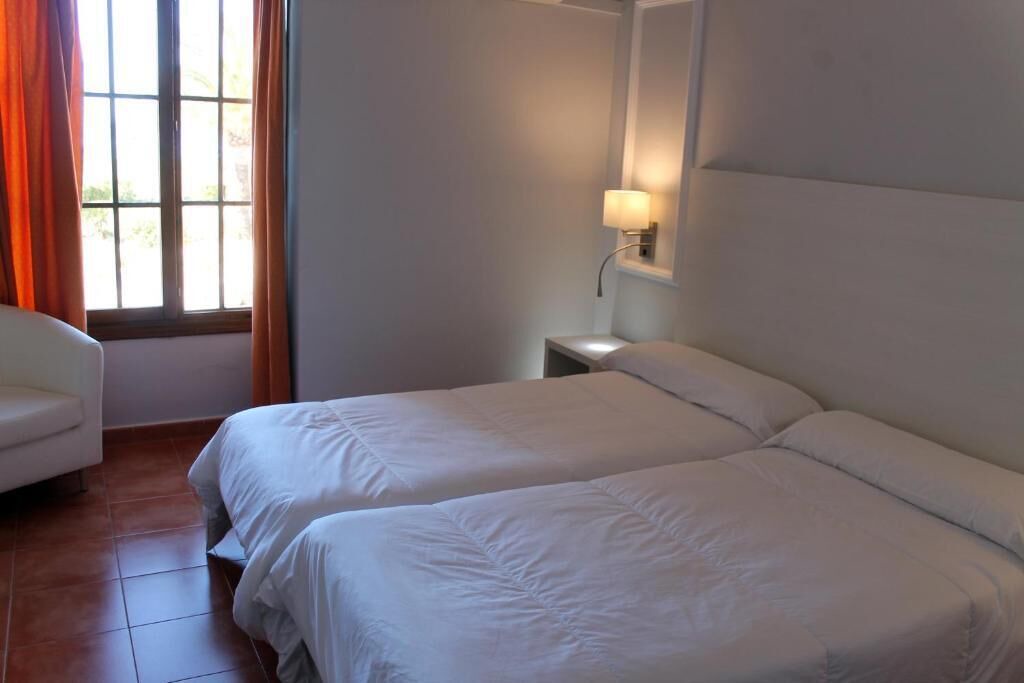 Photo of Bedroom in Centro Comercial Bahia Sur