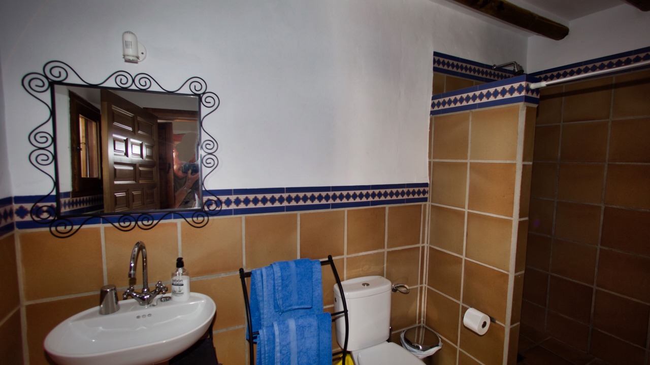 Photo of Bathroom in Algarinejo