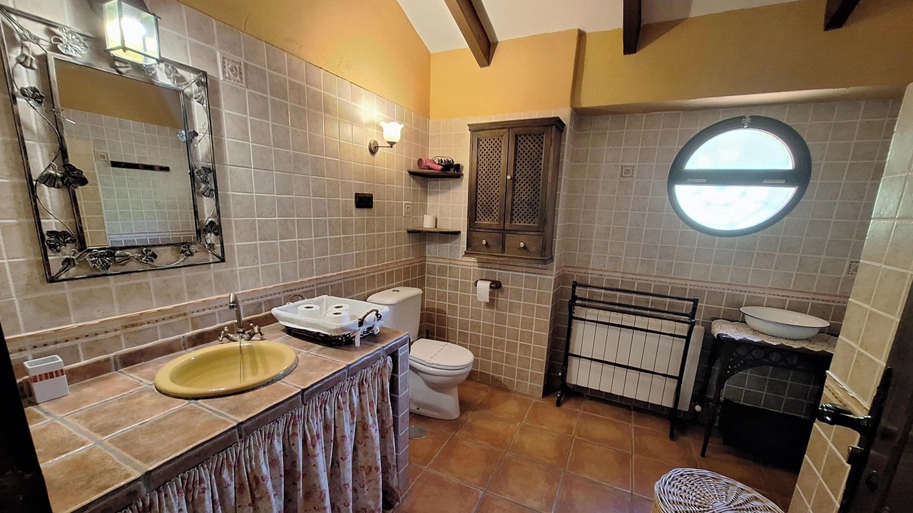 Photo of Bathroom in Fuensanta de Martos