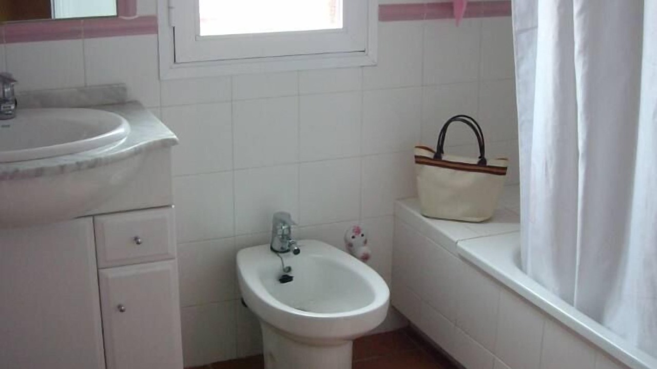Photo of Bathroom in Rota