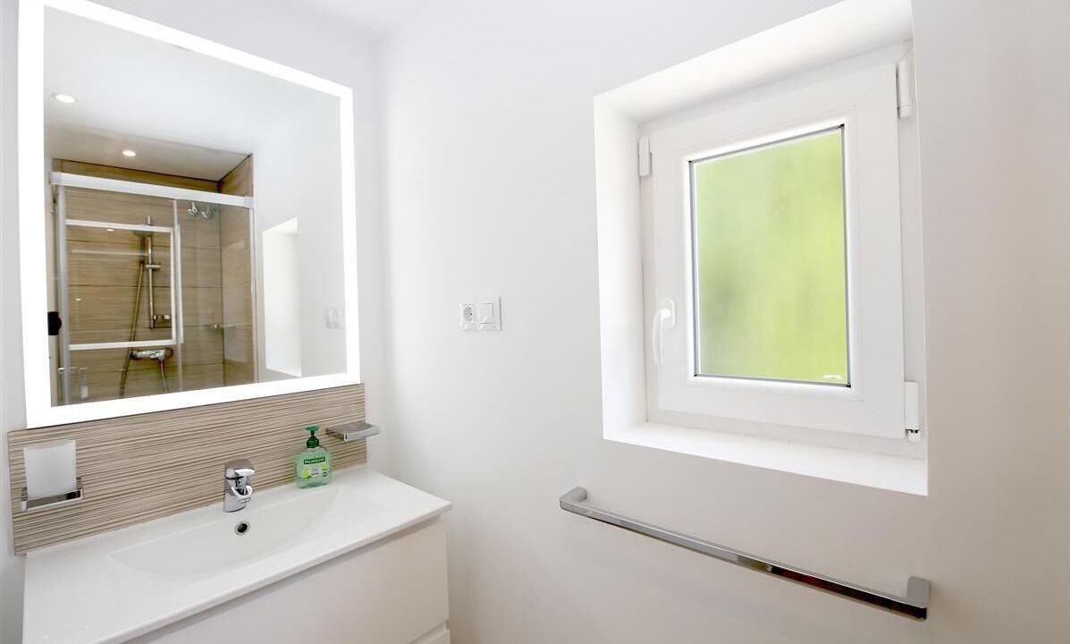 Photo of Bathroom in New Golden Mile