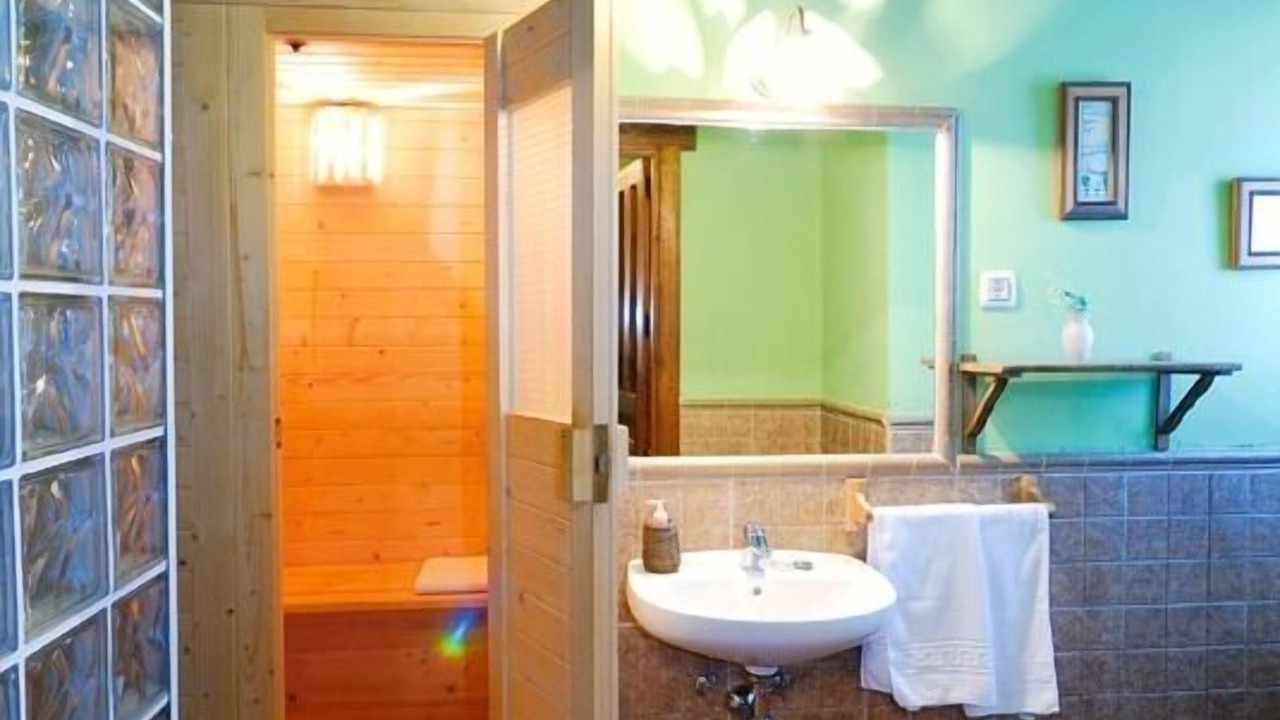 Photo of Bathroom in Horcajo de los Montes