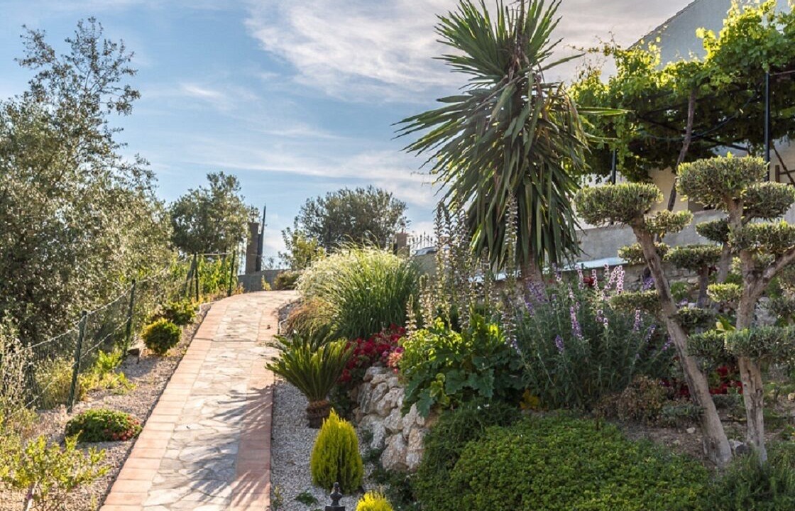 Photo of Outdoor in Mondron