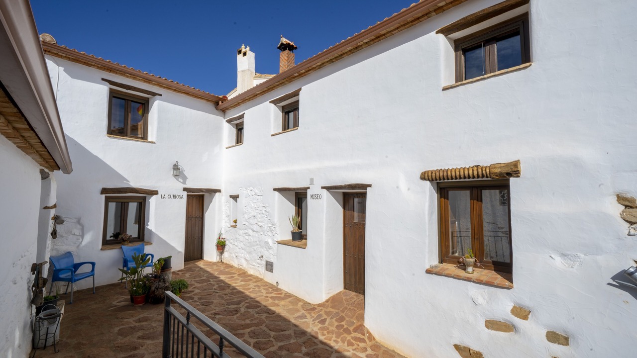 Photo of Outdoor in Laroya