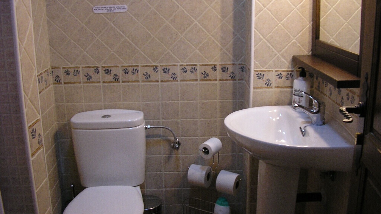 Photo of Bathroom in Navaluenga