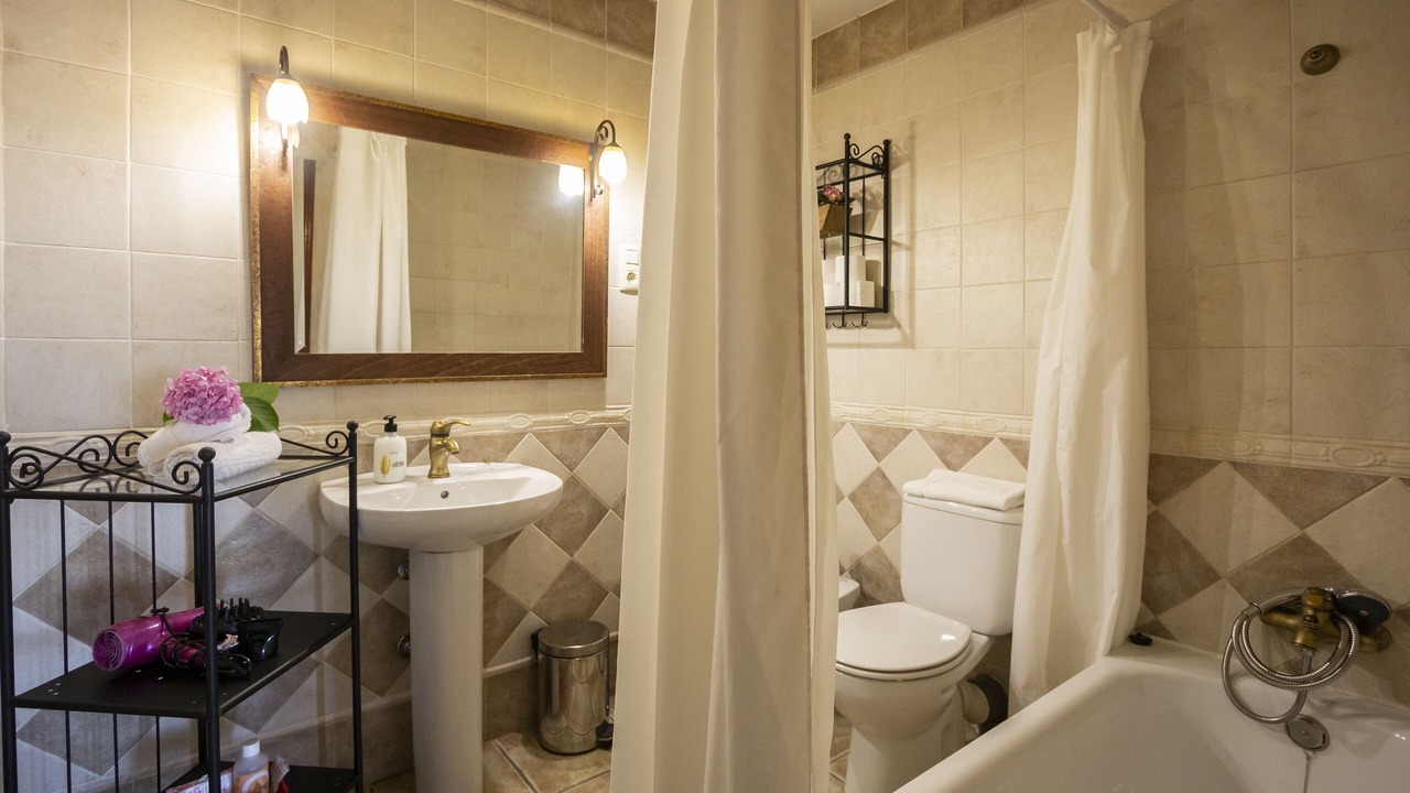 Photo of Bathroom in Valdelaguna