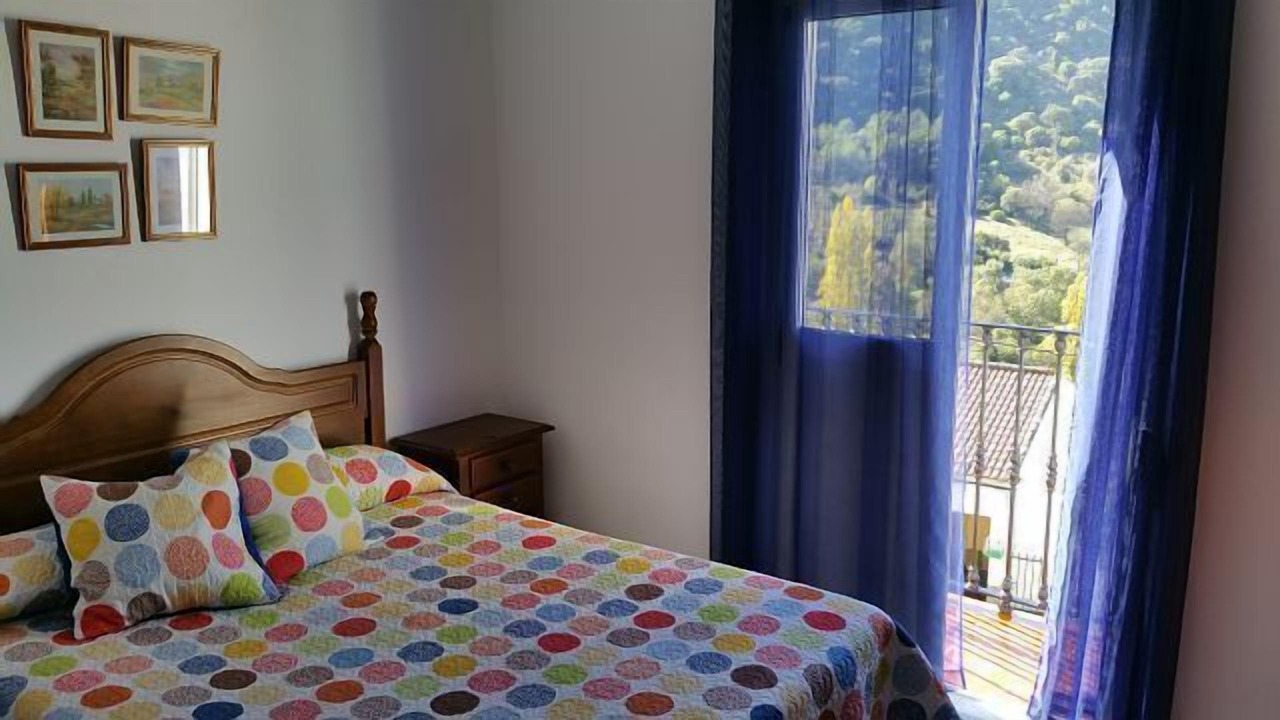 Photo of Bedroom in Benamahoma