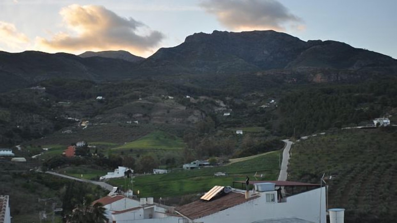 Photo of Outdoor in Alozaina