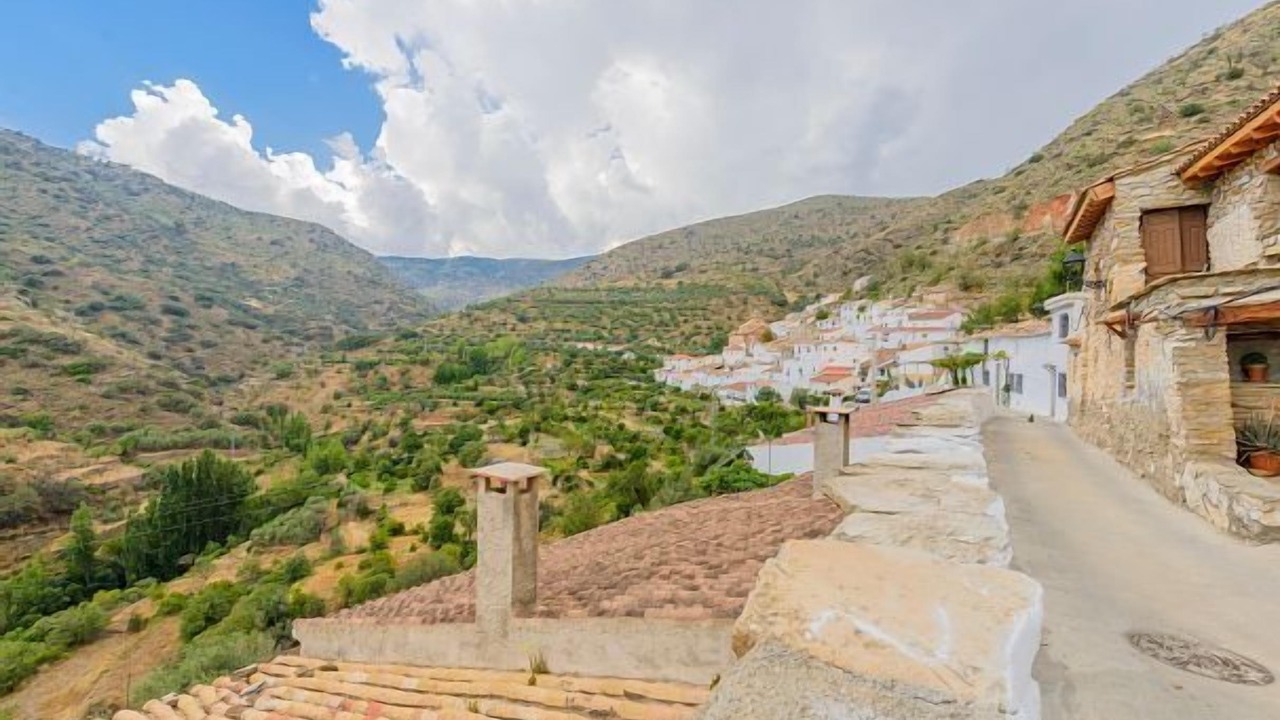 Photo of Outdoor in Laroya