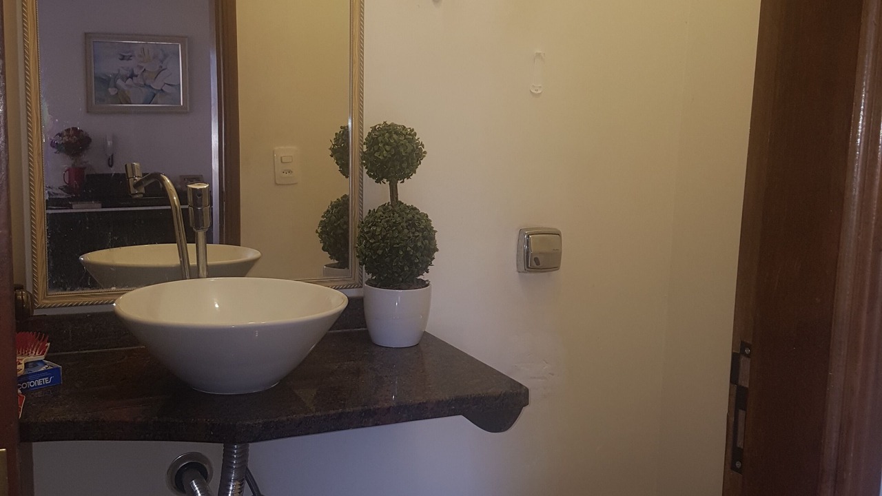 Photo of Bathroom in Regiao Urbana Homogenea I