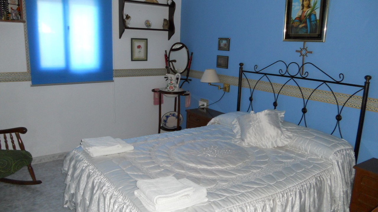 Photo of Bedroom in Alpandeire