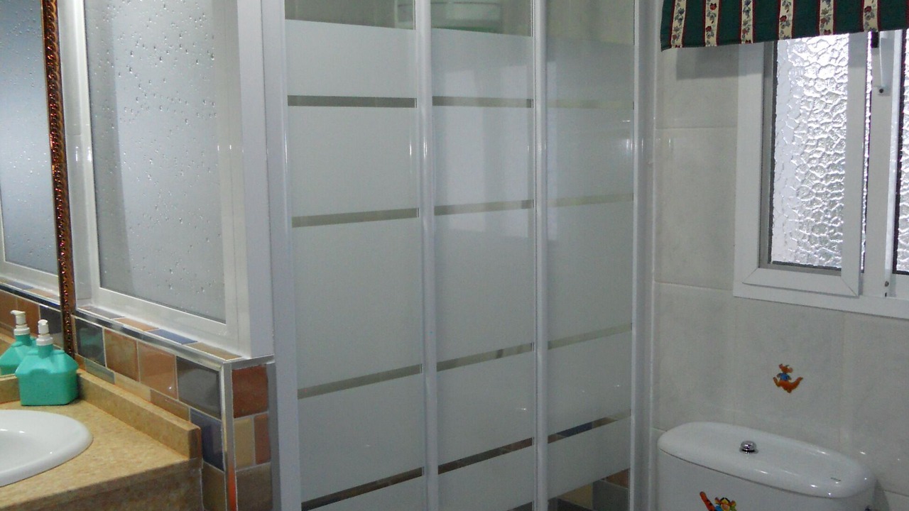 Photo of Bathroom in Alpandeire