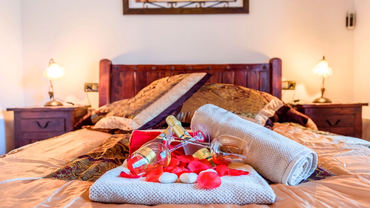 Photo of Bedroom in Alozaina