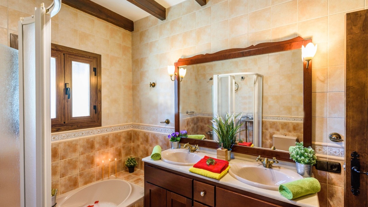 Photo of Bathroom in Alozaina