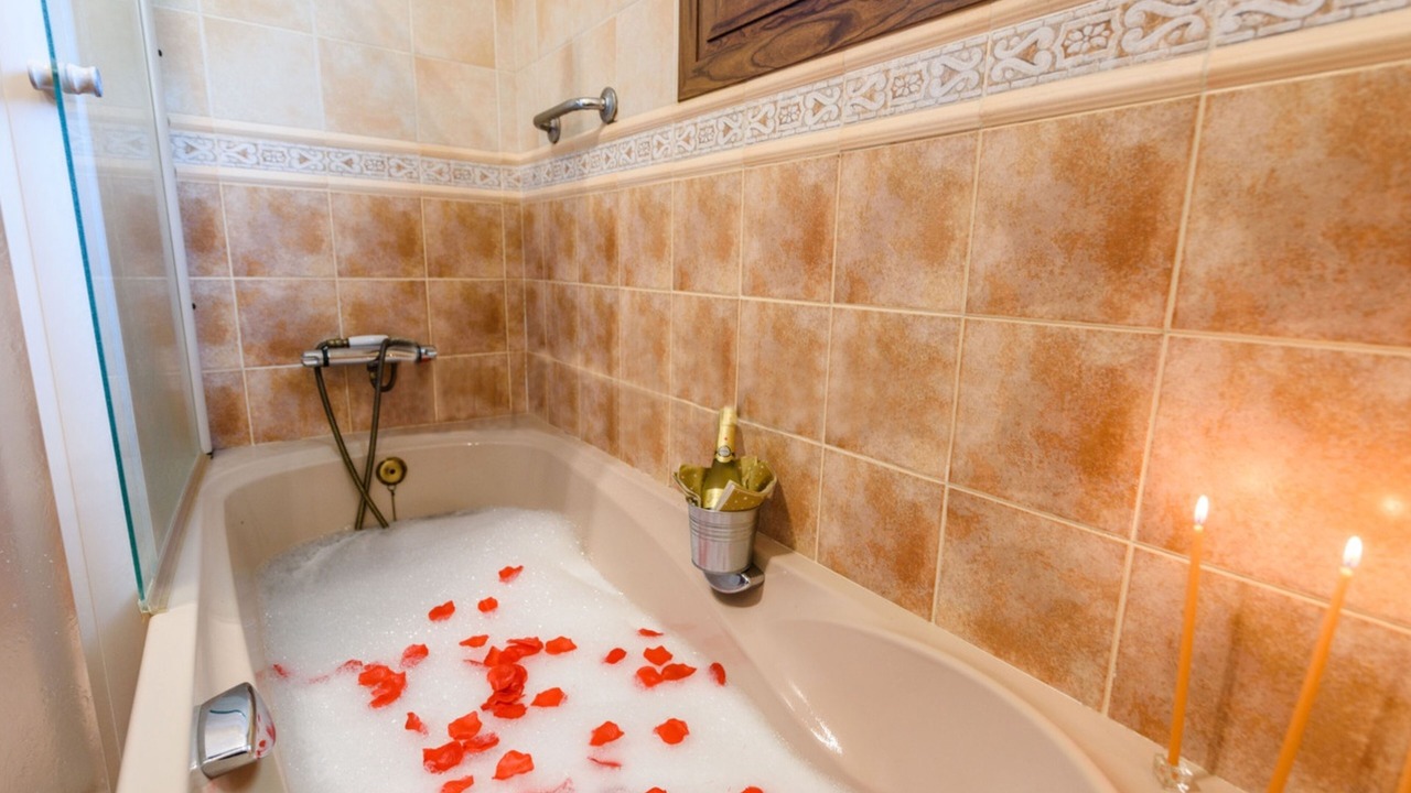 Photo of Bathroom in Alozaina
