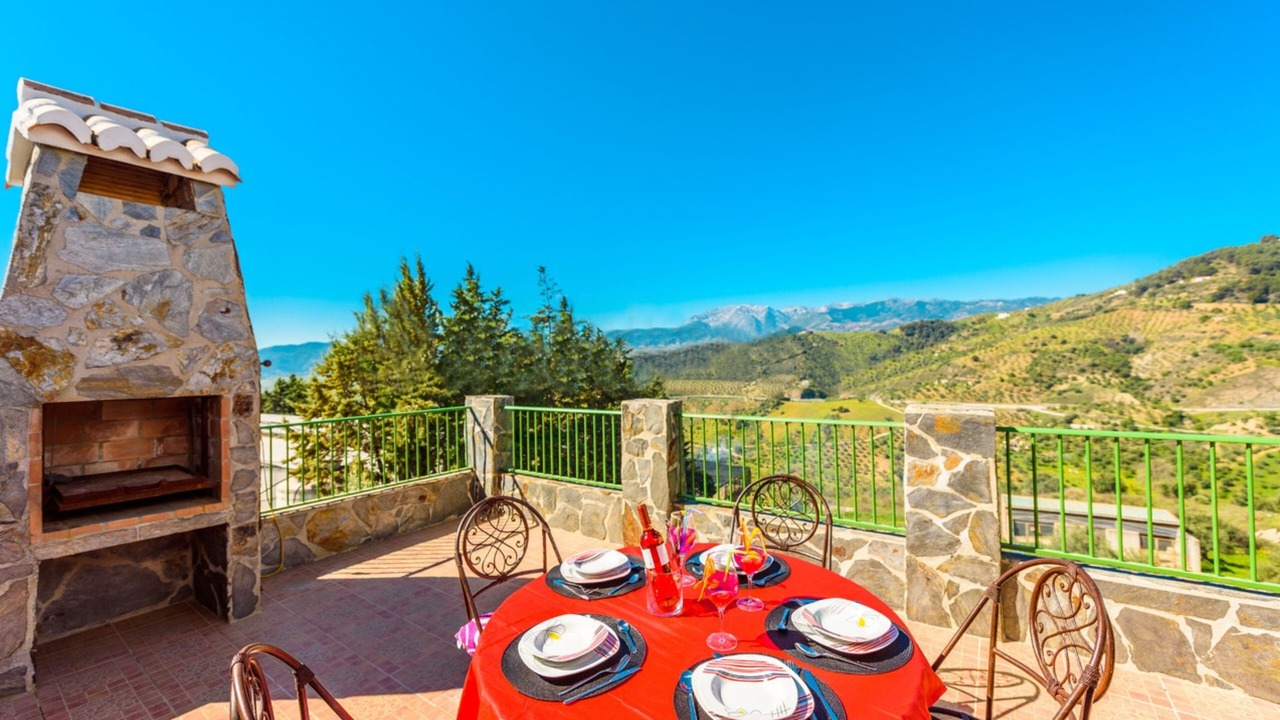 Photo of Outdoor in Alozaina