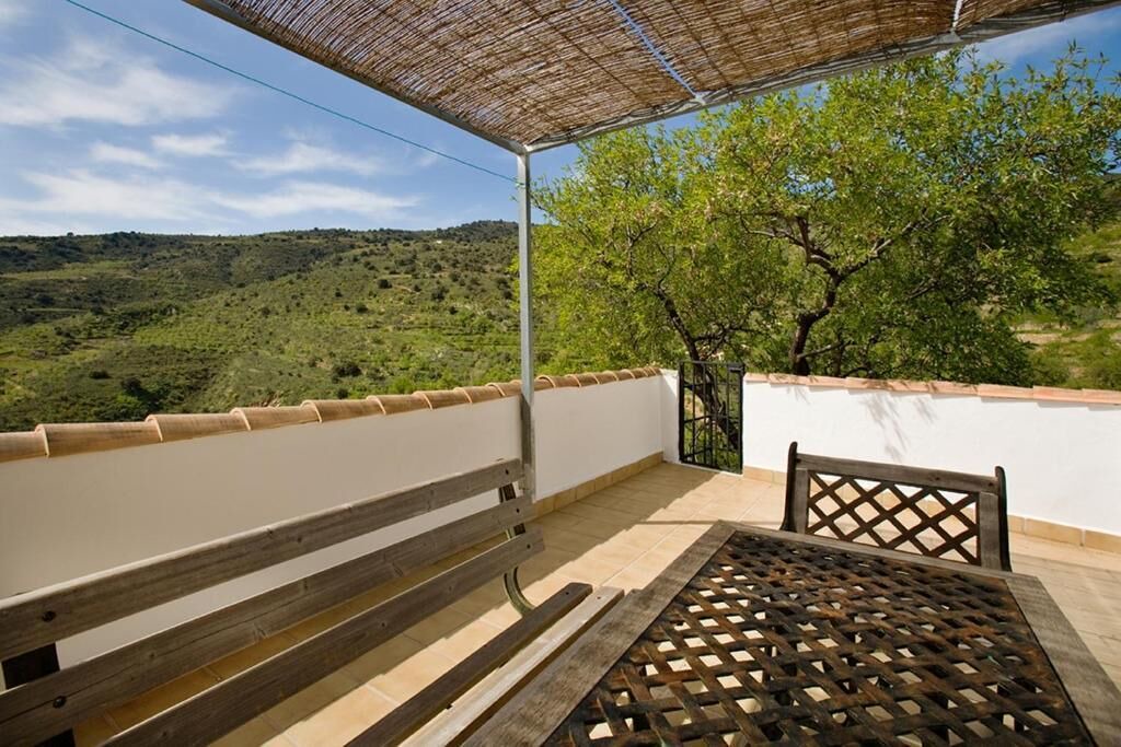 Photo of Patio Balcony in Laroya