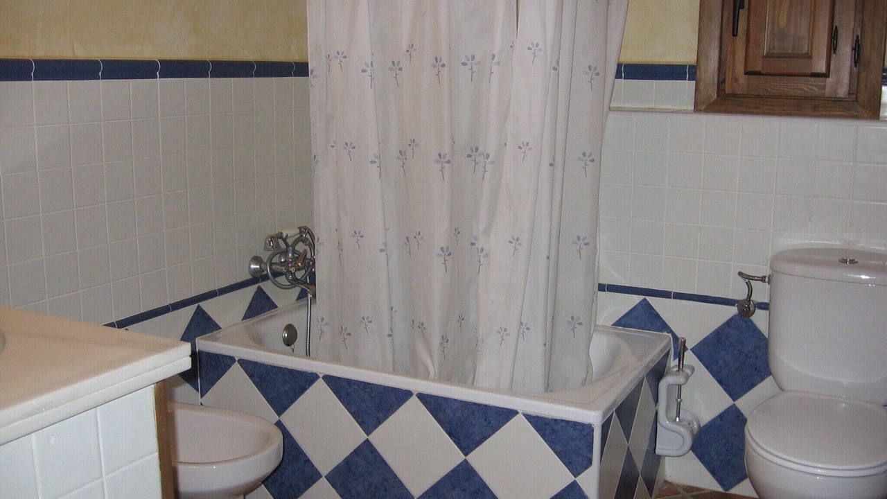 Photo of Bathroom in Laroya