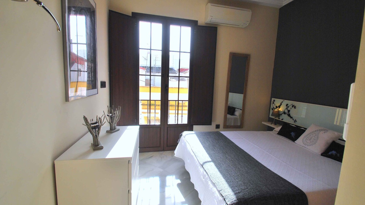 Photo of Bedroom in Alameda