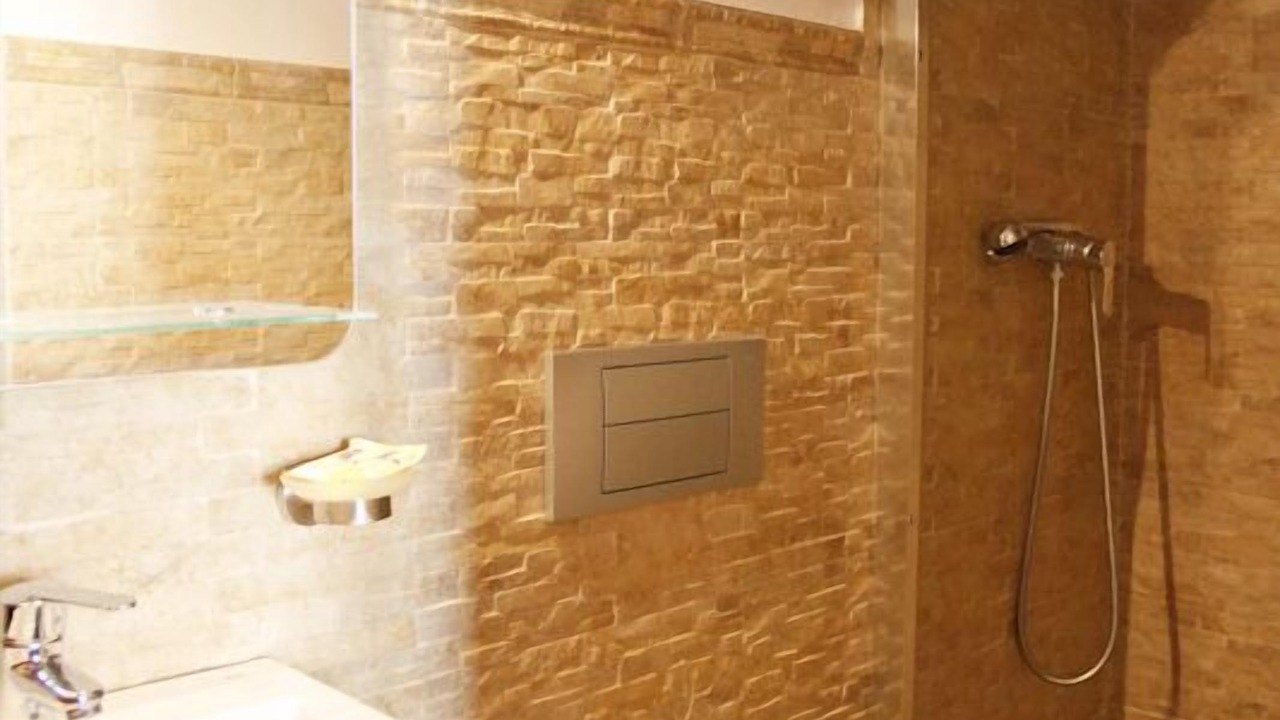 Photo of Bathroom in San Francisco-Ribera