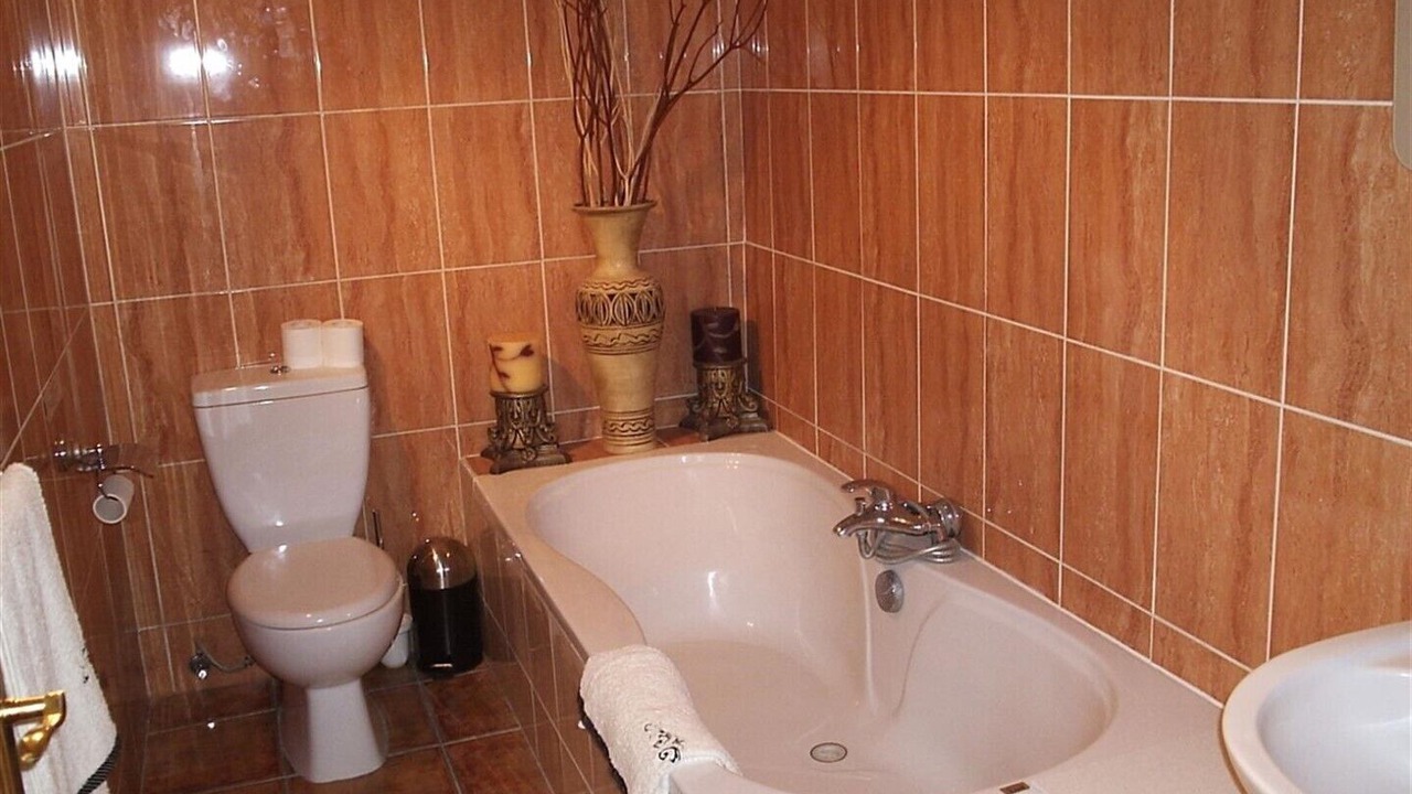 Photo of Bathroom in Pruna