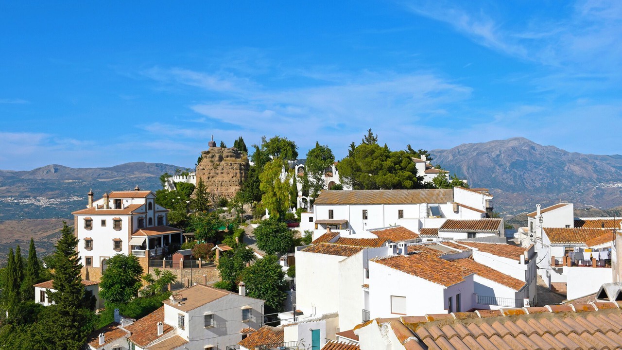 Photo of Others in Comares