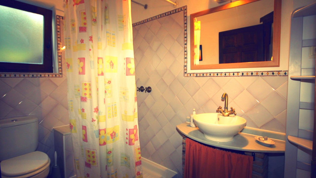 Photo of Bathroom in Orgiva